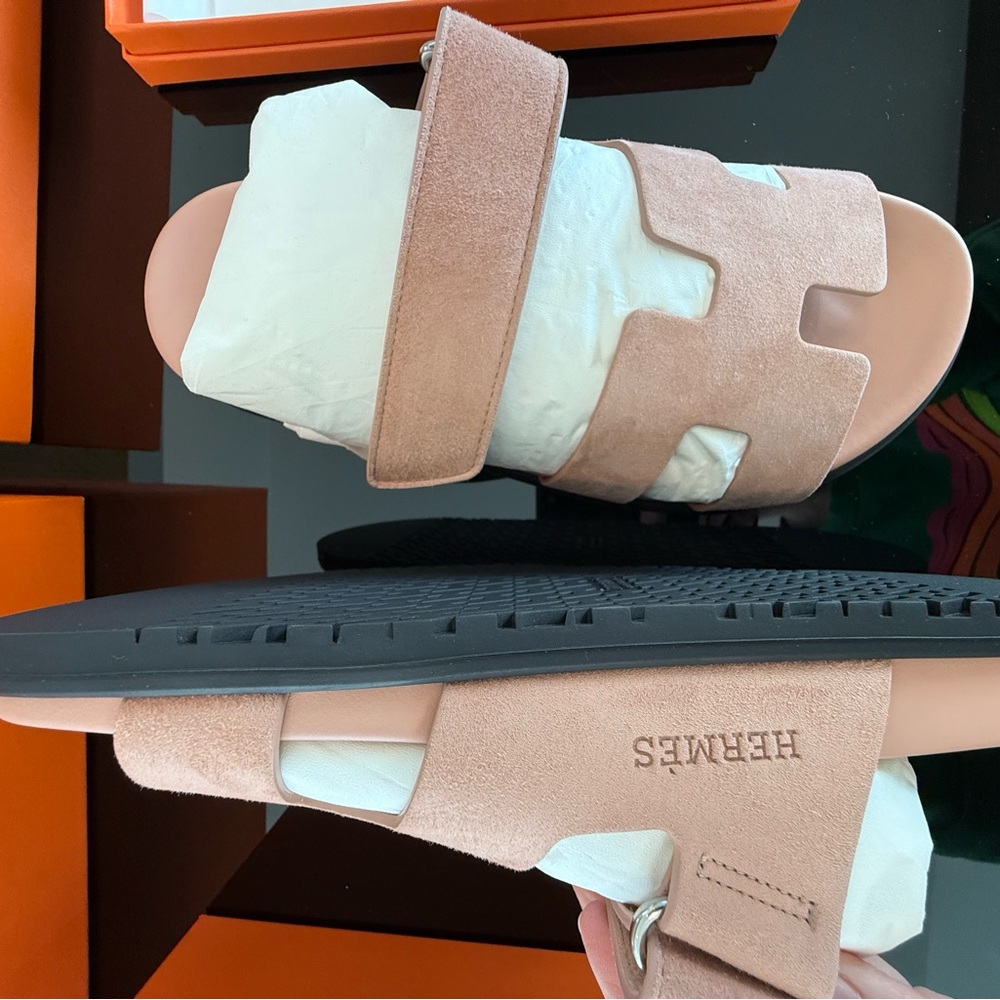 SOLD NEW IN BOX Nude color suede Hermes Chypre sandal